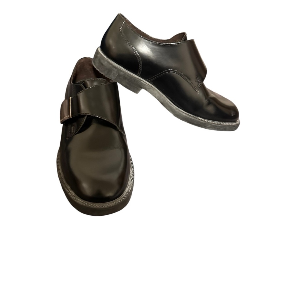 Kenneth Cole reaction youths dress shoes.